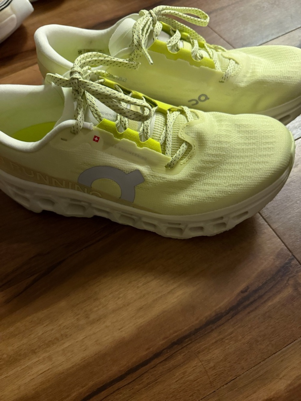 On Running cloudmonster 3 Light Neon Yellow Lace-Up Sneakers